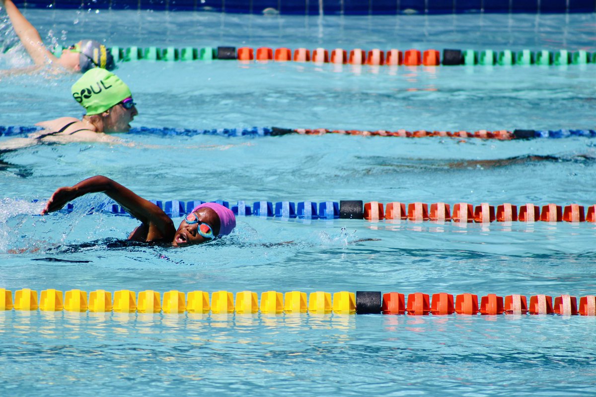 TumeloSole's tweet photo. SA Intra-Provincial Level 1 Championships 2023 

Warm up snaps before afternoon session starts 

#Swimming #TumeloSole #Swimmer https://t.co/UPWUZWyMdM