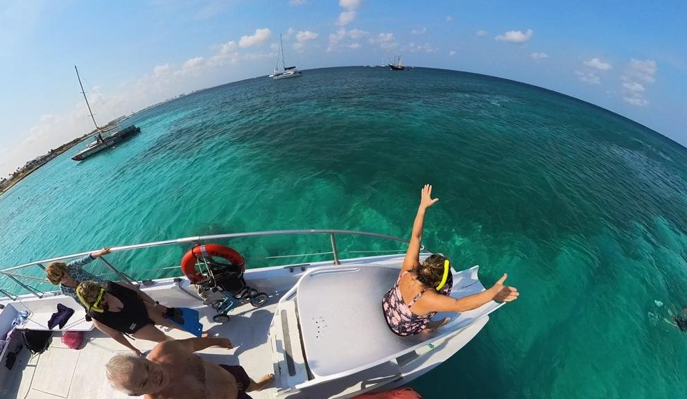 paulandcarole's tweet photo. We have loved being back in the Caribbean on the #NieuwAmsterdam.
Getting some winter sunshine is definitely good for the soul, as is the rum puch LOL! 🤣
Have you got a favourite Caribbean island?
#cruise #Caribbean #rumpunch #CaribbeanCruise #sailing #HollandAmerica https://t.co/1T9ywvEBjR