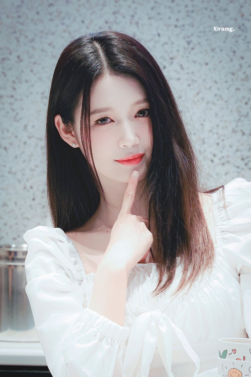 mydailybin's tweet photo. 230317 🫧

#공유빈 #YuBin #트리플에스 #tripleS https://t.co/f3dC3q1zWj