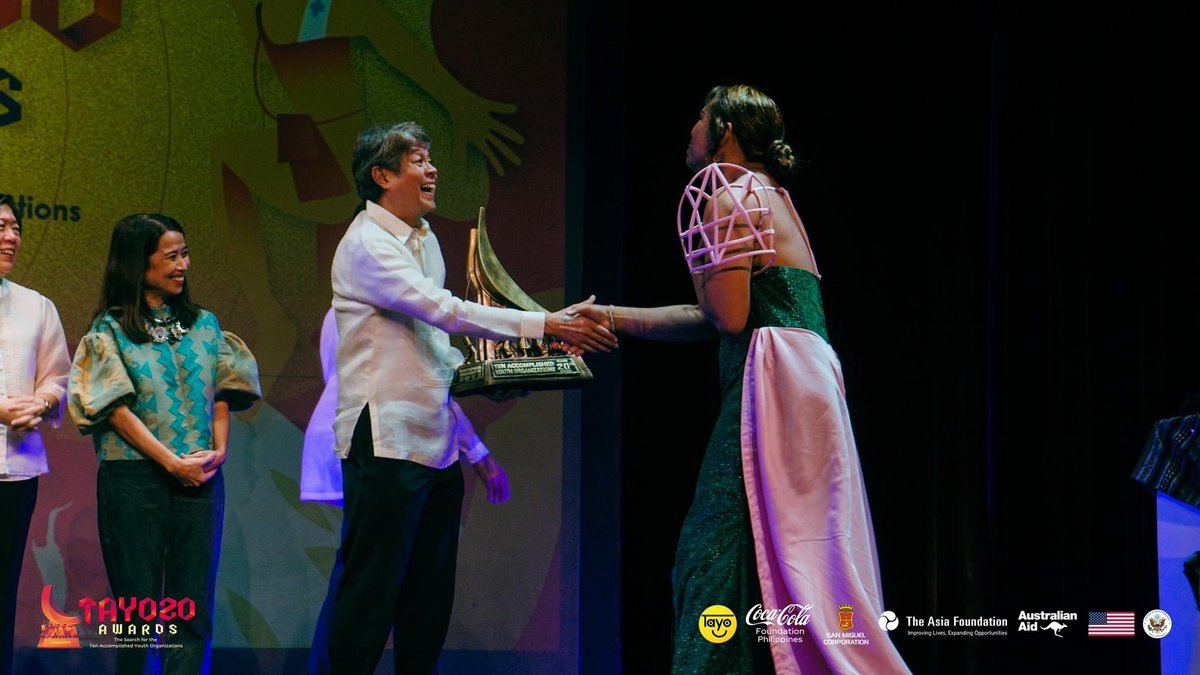 TheAmazingEzel's tweet photo. Happy Weeksary to this surreal moment! 🥹 Still sabaw, lutaw, and still in cloud 9. Salamat, everyone! Thank you, G!
Happythankyoumoreplease 🫶
#TheBAKA #OroYouth #OroAggies #TAYO #TAYO20 https://t.co/JgSBe3ieqh