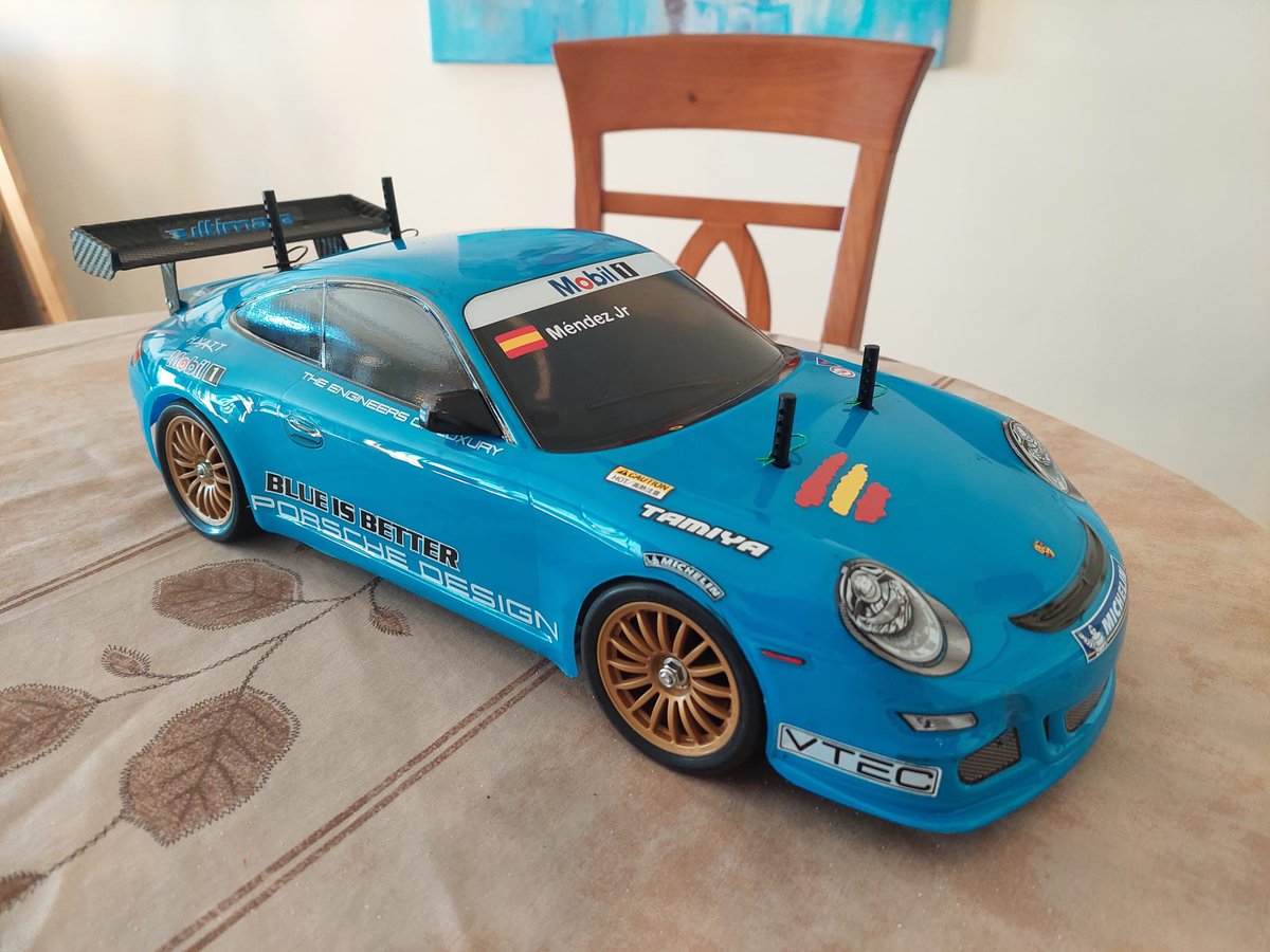 CARandGAS's tweet photo. Pues a falta de la emisora, #MéndezJr. Ya tiene @PorscheMadridN para correr. Gracias De Sande por estar ahí. #ClubARCA Alcobendas. https://t.co/tq8SJ0ehsf