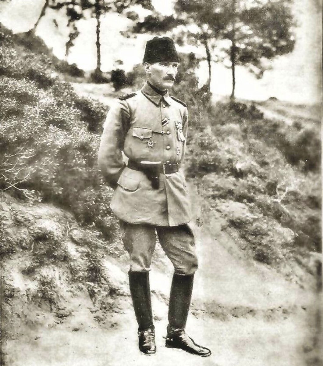 Mustafa Kemal Atatürk Çanakkale'de, 1915