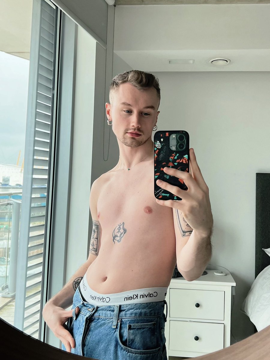 Frf1_L7XgAEeuzE?format=jpg&name=medium