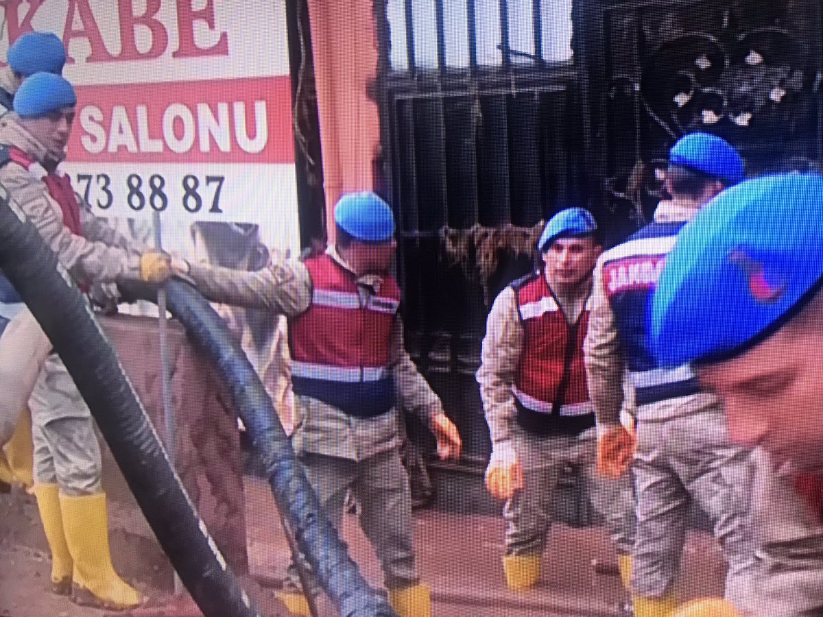 İYİKİ VARSINIZ 🇹🇷🇹🇷ZAFERİNİZ KUTLU OLSUN.