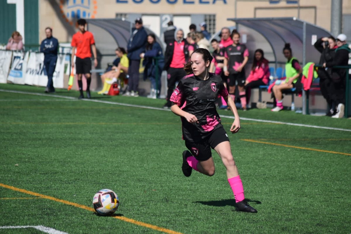 laurusfeminas's tweet photo. ¡¡¡ FEMENINO TERRITORIAL !!! 

📌 17ª Jornada "Liga"
⚽️  @laurusfeminas VS @CDPradejon "C"
🕐 16:30h
📆 18-03-2023
🏟️ Prado Viejo "Campo 6"
Vamos equipo 💪💪 https://t.co/znMjq0Y13Y