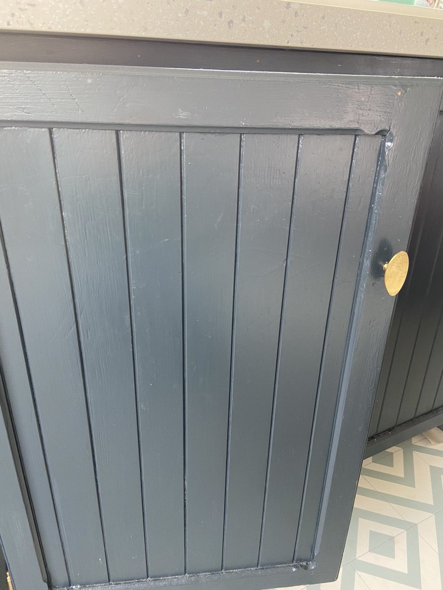 lynchbo's tweet photo. Kitchen reno .. no budget? No problem!  #Recycling and #upcycling what we can. Everyone’s a winner! Kitchen on a shoe-string! https://t.co/wUQURoSksO