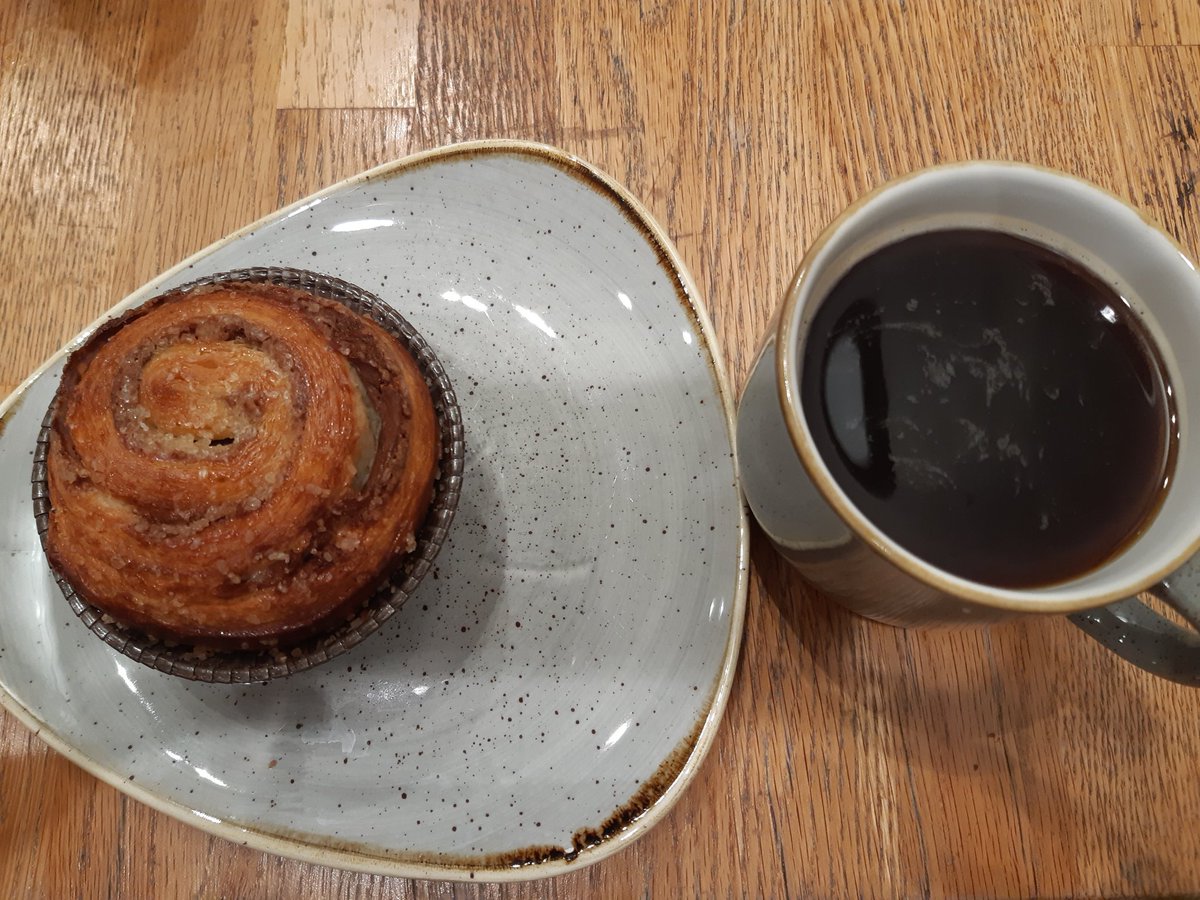 SamTongeWriter's tweet photo. #breakfastout 😋 https://t.co/5UQYxlbjPB