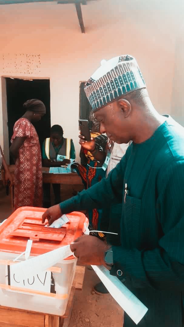 PatrickDakum's tweet photo. I just casted my vote in Adeng Polling unit, Jiblik Ward, Pankshin, Plateau. Please come out and vote if you haven’t already. Your voice matters and your vote will count. 

Let us not allow ourselves to become discouraged. Let us demonstrate to them that we have the power to reclaim our mandate and exercise our civic responsibility.