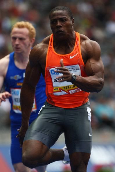 JackKrucial's tweet photo. Sprinting is a phenomenal general preparation exercise to build power as a combat athlete.

However almost all gyms prescribe sprints incorrectly.

You need long rest periods. 

Otherwise it’s anaerobic threshold work. 

2-5 min rest between reps. 

Not suicides with 0 rest period