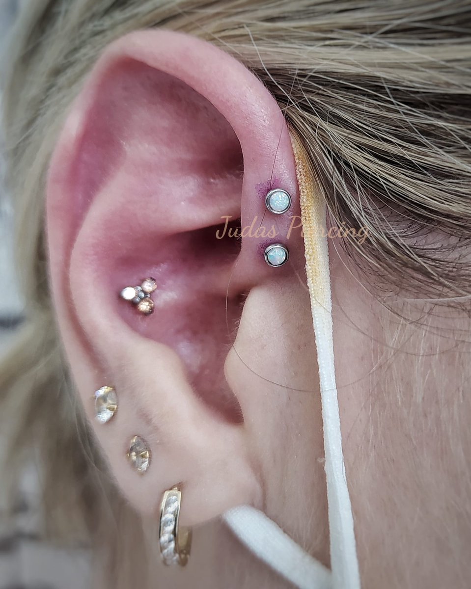 JudasPiercing's tweet photo. #antihelix 40€ TTC pièce
#bijoux de pose #opaline #titane
@judaspiercing
#piercinginspiration #bodymod #piercingmulhouse #piercingstudio #piercingalsace #piercingfrance #piercing68 #mulhousecity #instapiercing #JUDASPIERCING #ilovemulhouse #mulhousebouge https://t.co/ZVkECpy6VI