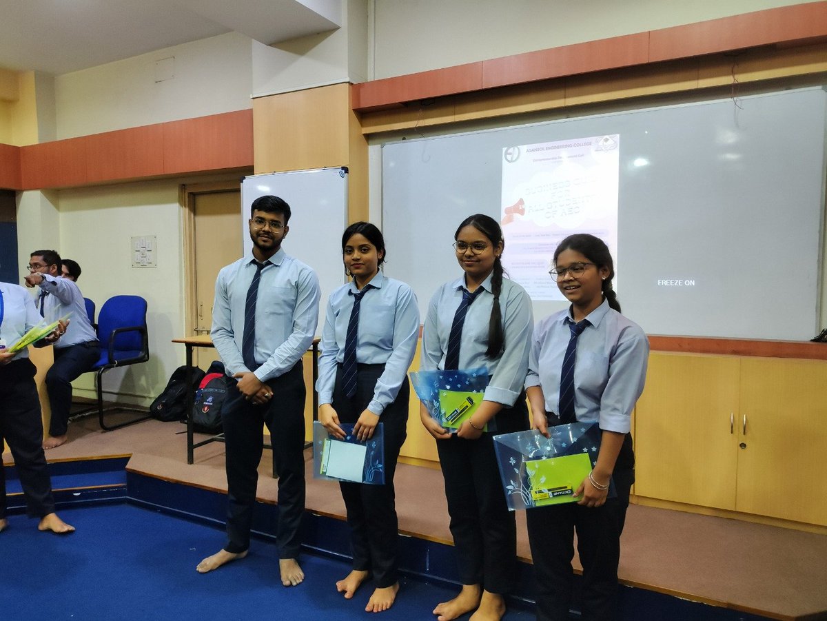 AsansolCollege's tweet image. ED Cell event "Business Quiz"  was held on 
17th March,2023
Total Nineteen team participated in the event. 
Each team consists of three students.

#EDCELL
#Buisnessquiz
#AEC
#www.aecwb.edu.in
