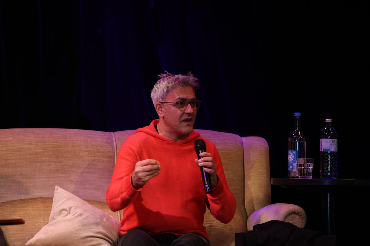 deBritish's tweet photo. 'For me, my name and my skin colour are my accent – sometimes in professional spaces people won't say my name because it’s hard, and when I shortened my name I suddenly got more work.'
@DaljitNagra4 at #BritLit23 https://t.co/Llmj1iEFGS