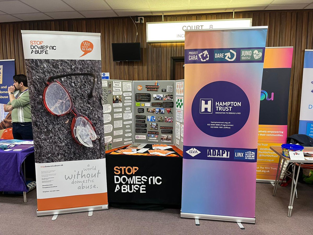 TheHamptonTrust's tweet image. We are at Winchester Crown Court Open Day today sharing details on our community based interventions tackling domestic abuse &amp;amp; offending, great to catch up with our partners @Southerndas @HantsPCC @DonnaJonesPCC @HantsPolice