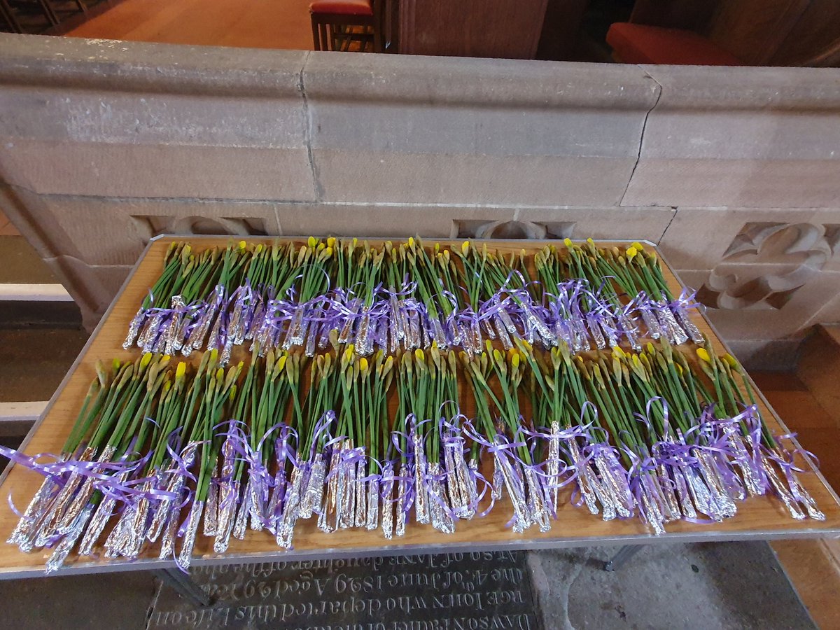 broughtonparish's tweet photo. Daffodils all ready for giving out at our services tomorrow - 19th March for Mothering Sunday. 8.00am BCP Eucharist at St John's; 9.30am Service of the Word at St Peter's; 11.00am Eucharist at St John's and 6.30pm Choral Evensong. Everyone welcome https://t.co/esRLmbkIke