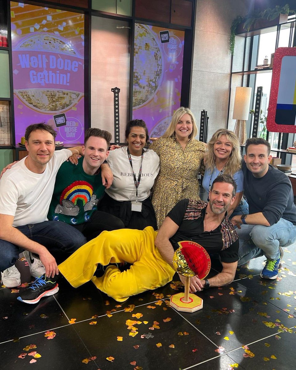 Kimba_Updates's tweet photo. … Raised over a million pounds for @comicrelief 🔴 an absolute triump! Well done my friend you’re a special one. @gethincjones ❤️🕺🏻#gethinkeepsdancing” https://t.co/rBlTSjWyya