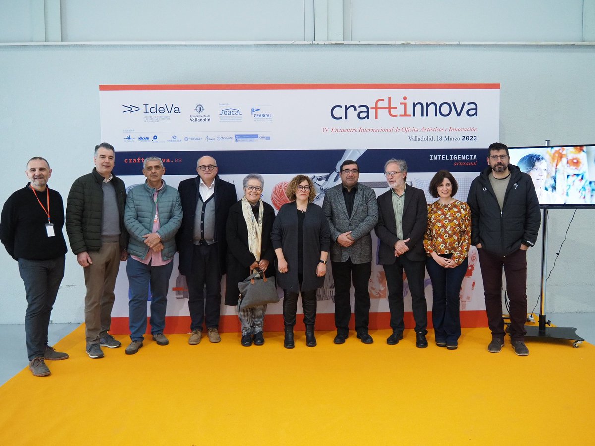 ideva_agencia's tweet photo. Llegó el día #craftinnova Los artesanos y las nuevas tecnologías te esperan en la @feriavalladolid. ¡No te lo pierdas!
De 10 a 14 y de 16 a 20:30 h https://t.co/OmOojwd791