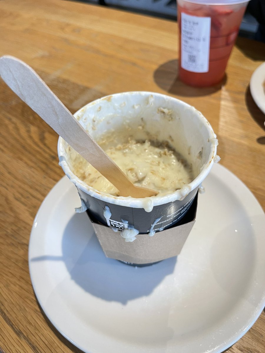 mickyems's tweet image. Really!!! @StarbucksUK presentation needs serious work!! I thought this was half eaten but apparently not and it’s best they could do!!!