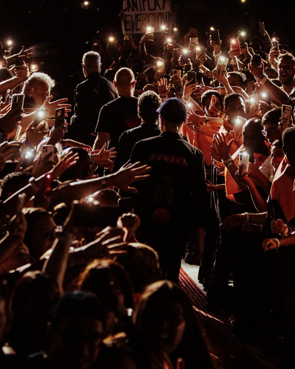 coldplay's tweet photo. Show #69, São Paulo, Brazil

#MusicOfTheSpheresWorldTour https://t.co/Ut4M5JGd4k