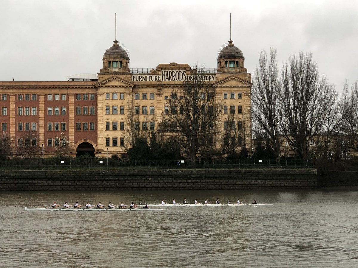 kristiinlondon's tweet photo. Pics from the Schools Head of the River race yesterday. Poor kids racing in the pouring rain for part of the course.
#Thames #Hammersmith #London #shorr https://t.co/8CkLT64EOf