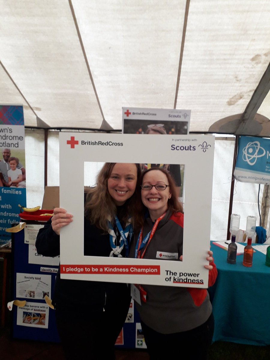 Mairiallan1's tweet photo. Meeting lots of lovely Scouts at Scoutfest @ScoutsScotland @RedCrossScot @BritishRedCross @robmurray11 https://t.co/ny96IzVnQT