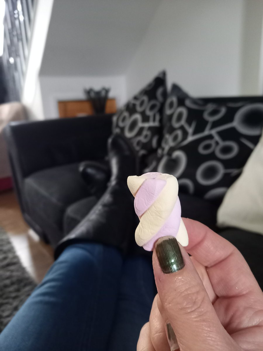 beckx28's tweet photo. Help! I think I'm addicted to #flumps 😋😋 https://t.co/PrewLhSTnm