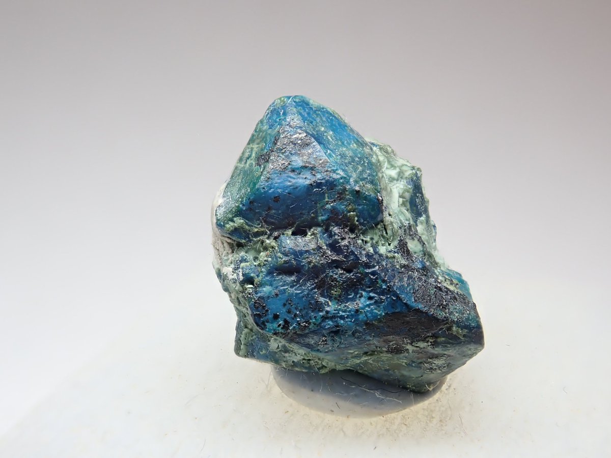 Bump_cloud's tweet image. 青赤銅鉱。

(赤銅鉱仮晶のシャッタカイト)