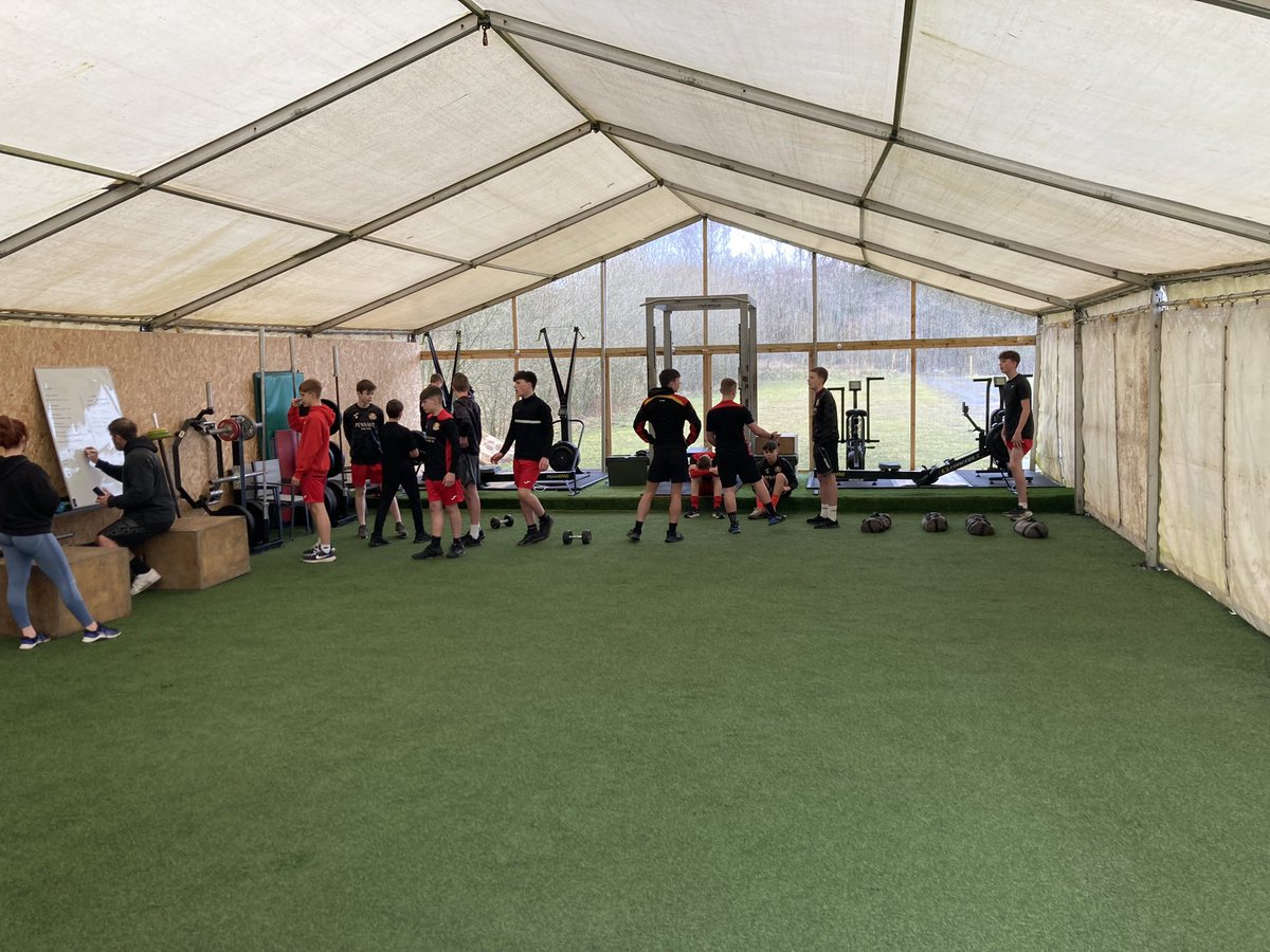 AndrewOwen82's tweet photo. No game, no rest ⚽️ Amazing effort from the boys! @Gadlysroversjfc U14’s &amp; thanks to Commando Fit @DVCP9 https://t.co/7T3h7HHOYC