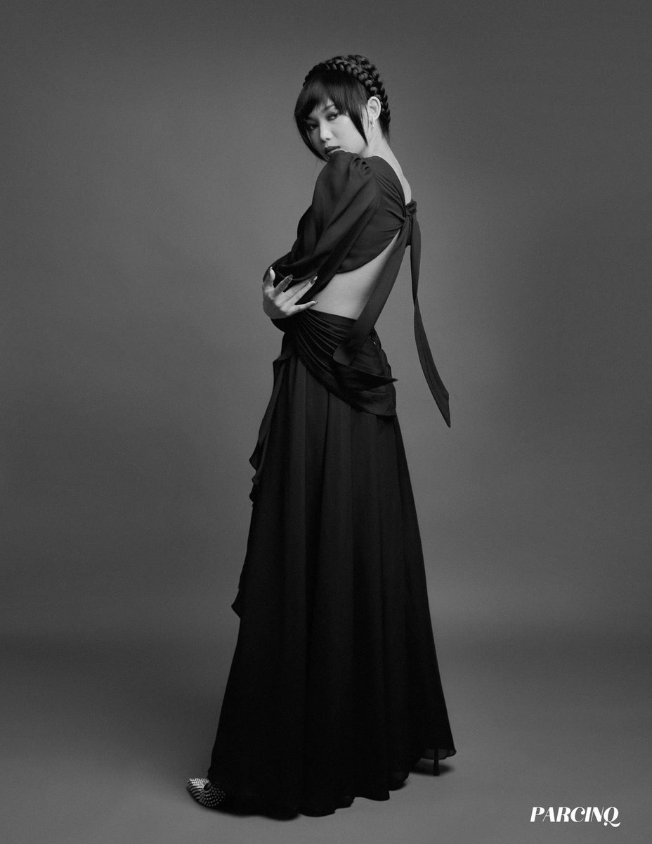 hourlybini's tweet image. 