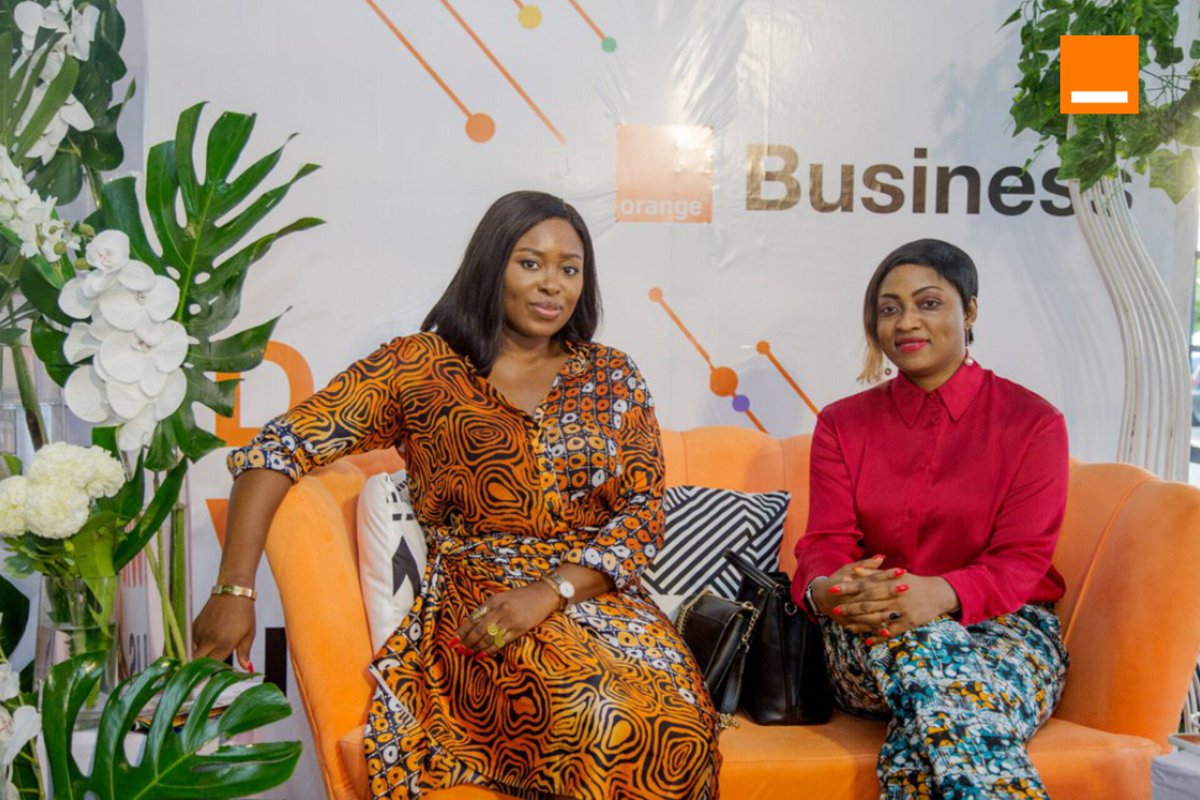 Orange_Cameroun's tweet photo. [ Inspir Talks 2023 ]

Elles ont échangé avec plusieurs femmes sur leur parcours respectif et sur leur expérience professionnelle. 

Revivez en images les temps forts de cette journée inspirante. 

#Inspir'Talks11 #Inspireafrika #IATalks11 #IATalks #Femmes https://t.co/kxGGmwXIH2