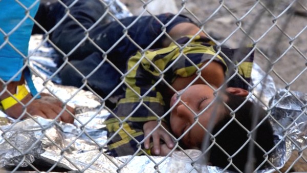 Pedrola51624238's tweet photo. Galería de fotos de los niños secuestrados por Putin, en carceles como animales.....
Han perdón, es Estados Unidos EEUU...
La CPI está de vacaciones... https://t.co/M2vvyqS92N