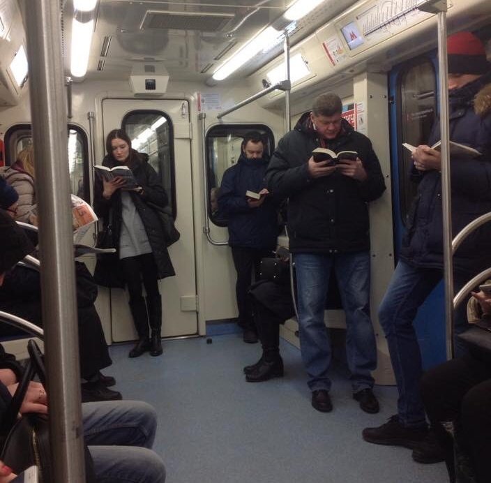 ysnkl__'s tweet photo. Bu sabah Şırnak metrosunda karşılaştığım manzara gerçekten mükemmel. https://t.co/eWHkdVpM2a