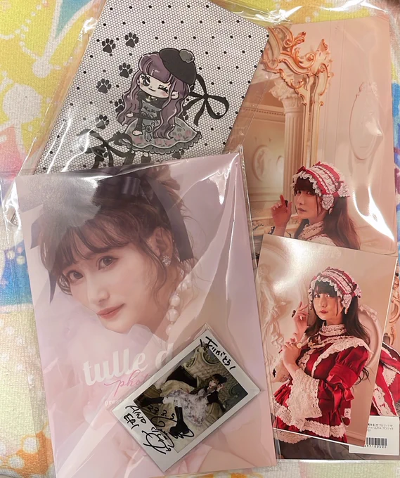 わーい愛野えりちゃん周年グッズ届いた可愛いサインうれちぃ… 