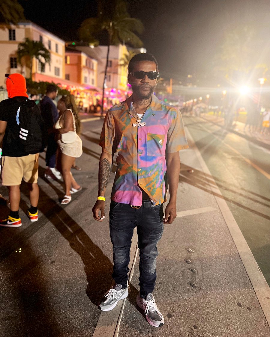 KingShugGSE_'s tweet photo. Summer Nights In Miami #CodeOverClout #LLALee https://t.co/v6FwzG3QAd