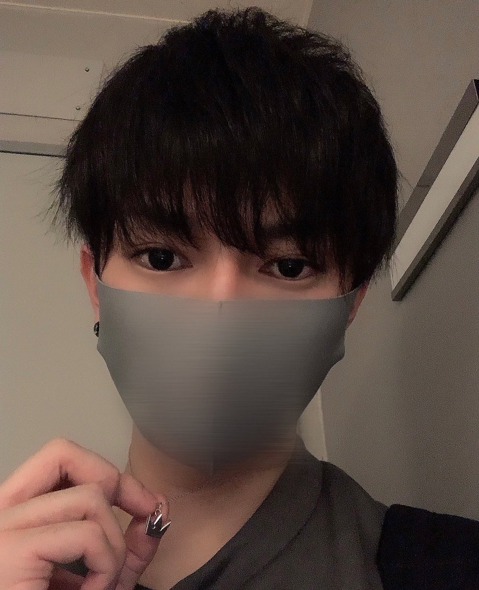 312_2s's tweet image. 咳喘息の再発でけほけほしてたけど何とか抑えてひっそり参加してました！
素敵なものまで頂いて最高でした😭🗝✨
人の目気にしながら写真撮ってるやつ👀
#KHC
#KINGDOMHEARTS
#キングダムハーツ
#KHオケコン