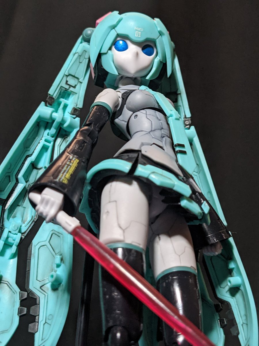 PixelFromTheSky's tweet image. Frame Artist Hatsune Miku or as I like to call her Mobile Doll Miku because I gave her a beam saber. #plamo #miku #framearms