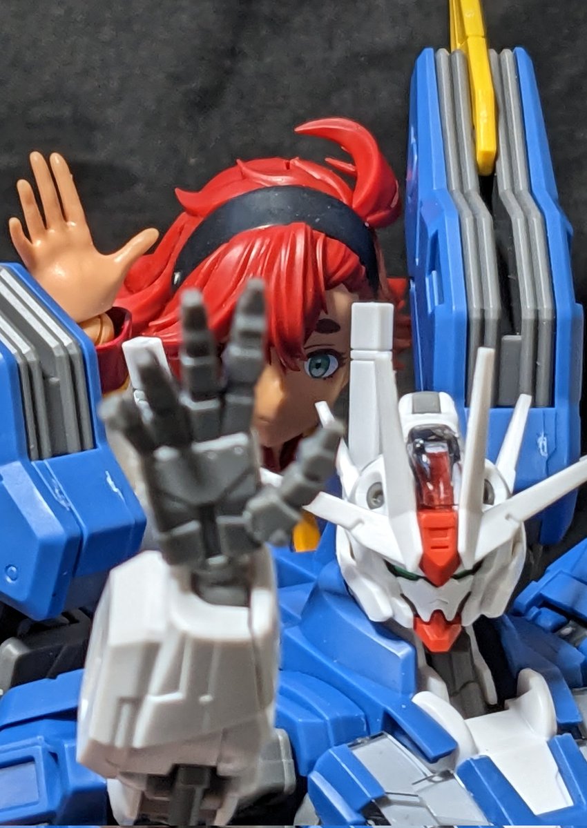 #ガンプラ
#水星の魔女 
#エアリアル
エアリアル改修型素組みしました。フライトユニットの平手パーツがやっと使えました。