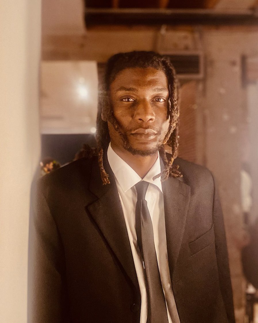 Jason Kravarik tweet media