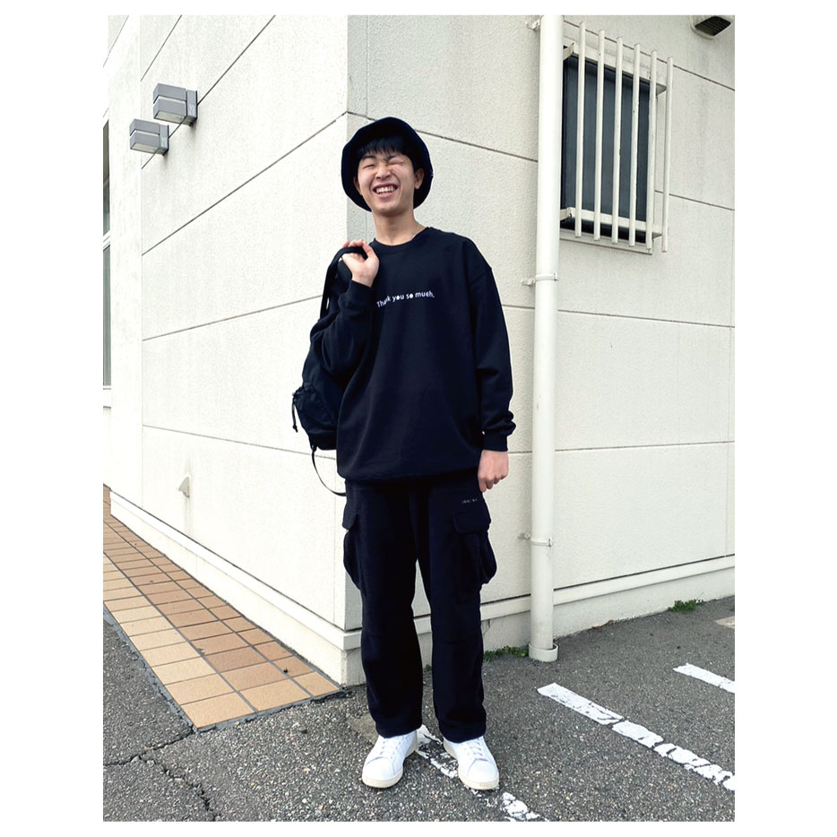 evoluir2002's tweet photo. 『LookLookbook』
□ top_Shigesato Yanase : Thank you so much. sweat shirt/blk
□ pants_BACANCES : BLC FLEECE ARMY CARGO PANTS/blk
#evoluir #shigesatoyanase #thankyousomach #花 #flower #bacances #alexanderleechang #フリースパンツ #カーゴパンツ https://t.co/JREGKQTbNH