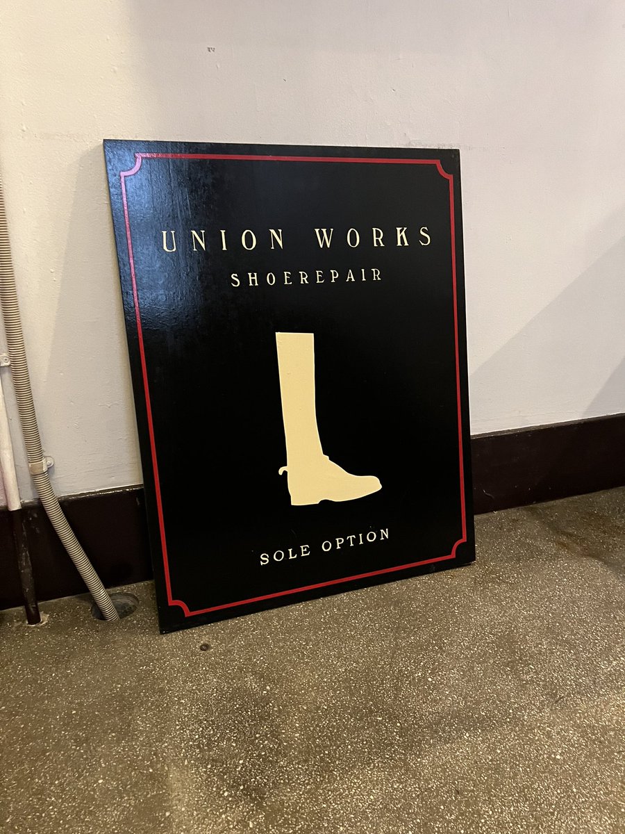 takuraw_1118's tweet photo. ちょっとやってしまいまして…
#unionworks #ユニオンワークス #靴修理 #傷補修 https://t.co/E2kbfmAvXL