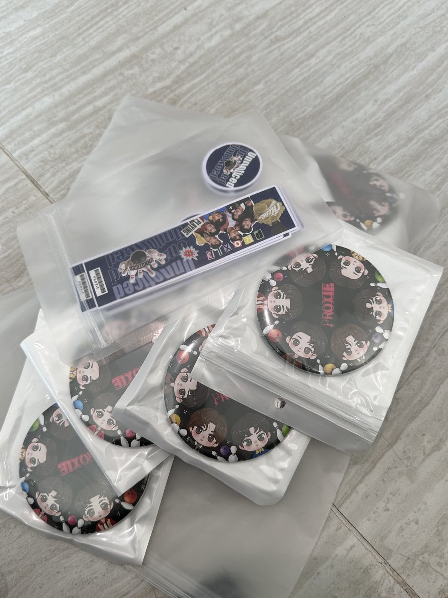 pxxdoubleP's tweet photo. เราแจกอยู่ตรงนี้นะคับ แถวๆสตาฟ 

#CPLANDxPainttheTowninKK 
#giveawayUSER #PROXIEth https://t.co/UUOpT9KODM
