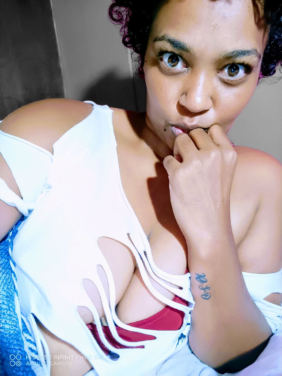 JustineOliphant's tweet photo. https://t.co/PzT5BHI7eM https://t.co/QJCVeyq7ot