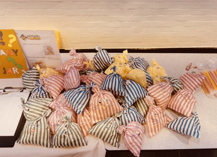 ShacklewellFams's tweet image. What a fantastic Mad Hatters Tea Party! @ShacklewellE8 Thank you everybody who helped, baked, served, cleaned, organised, came and supported….. &amp;amp; to all the AMAZING hat makers! Wow!
