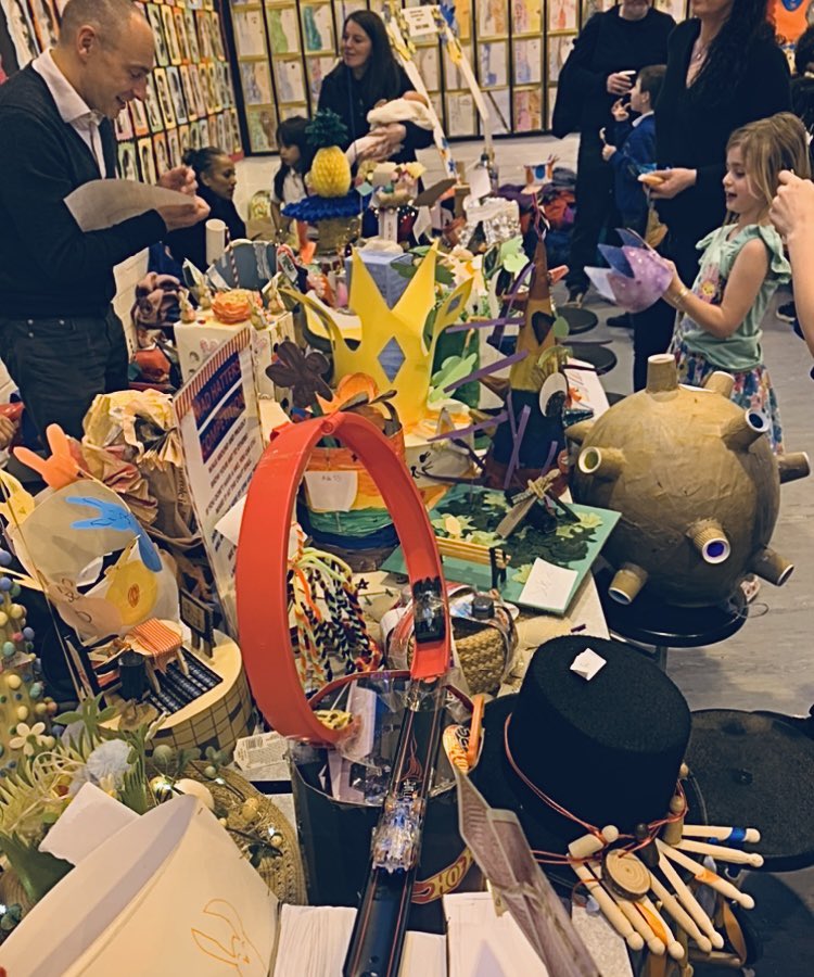 ShacklewellFams's tweet image. What a fantastic Mad Hatters Tea Party! @ShacklewellE8 Thank you everybody who helped, baked, served, cleaned, organised, came and supported….. &amp;amp; to all the AMAZING hat makers! Wow!
