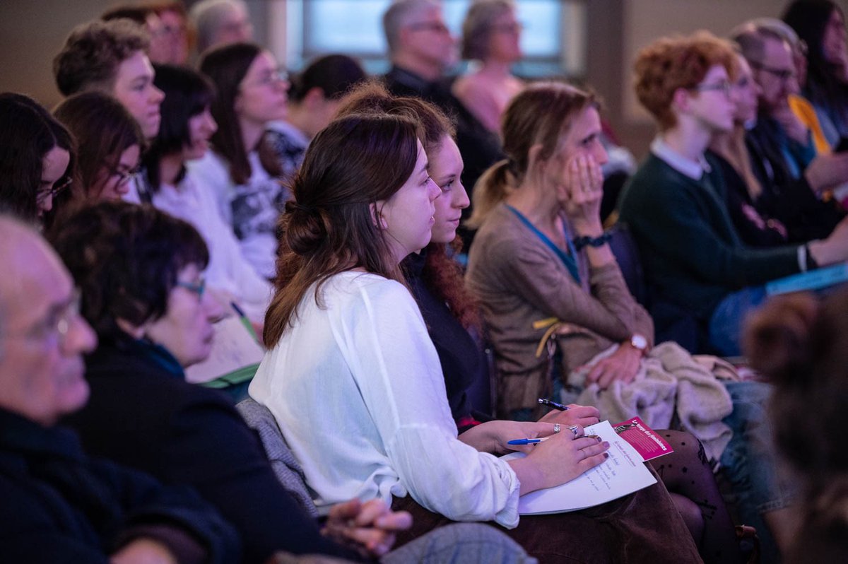 Notre façon à nous de résister et de dire non au 49.3 est de maintenir coûte que coûte ces Bibliothèques idéales même si ce n’est pas simple. Vos encouragements et votre présence nous vont droit au cœur. <a href="/strasbourg/">Strasbourg.eu</a> <a href="/regiongrandest/">Région Grand Est</a>  <a href="/dnatweets/">DNA</a> @PressStrasbourg <a href="/ActuStrasbourg/">Actu Strasbourg</a>