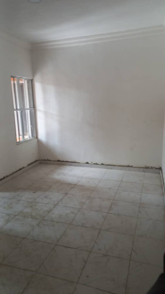 timmyrealestate's tweet photo. #GbadeboRhode #Thugs #Oshodi #shettima Fresh letting
2units of executive room self-contained ground floor 650k with personal prepaid meter n kitchen cabinets, car park ,pop and screeded walls
@ Eyo street PALMGROVE Lagos. https://t.co/csOwbl4NdG