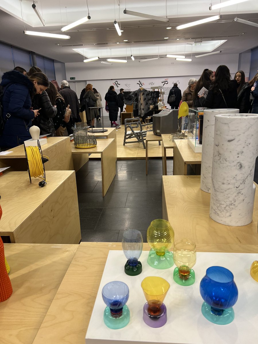DonikaHoxha's tweet photo. Bellissima mostra #3CODESIGN a #Sofia. La risemantinazione e rifunzionalizzazione di un oggetto, dando così vita ad un nuovo prodotto, secondo un processo legato più al design artigianale e artistico che a quello industriale. Chapeau @ItalianAmbBG ! #3R #reuse #reduce #recycle https://t.co/ulcj9zEQPP