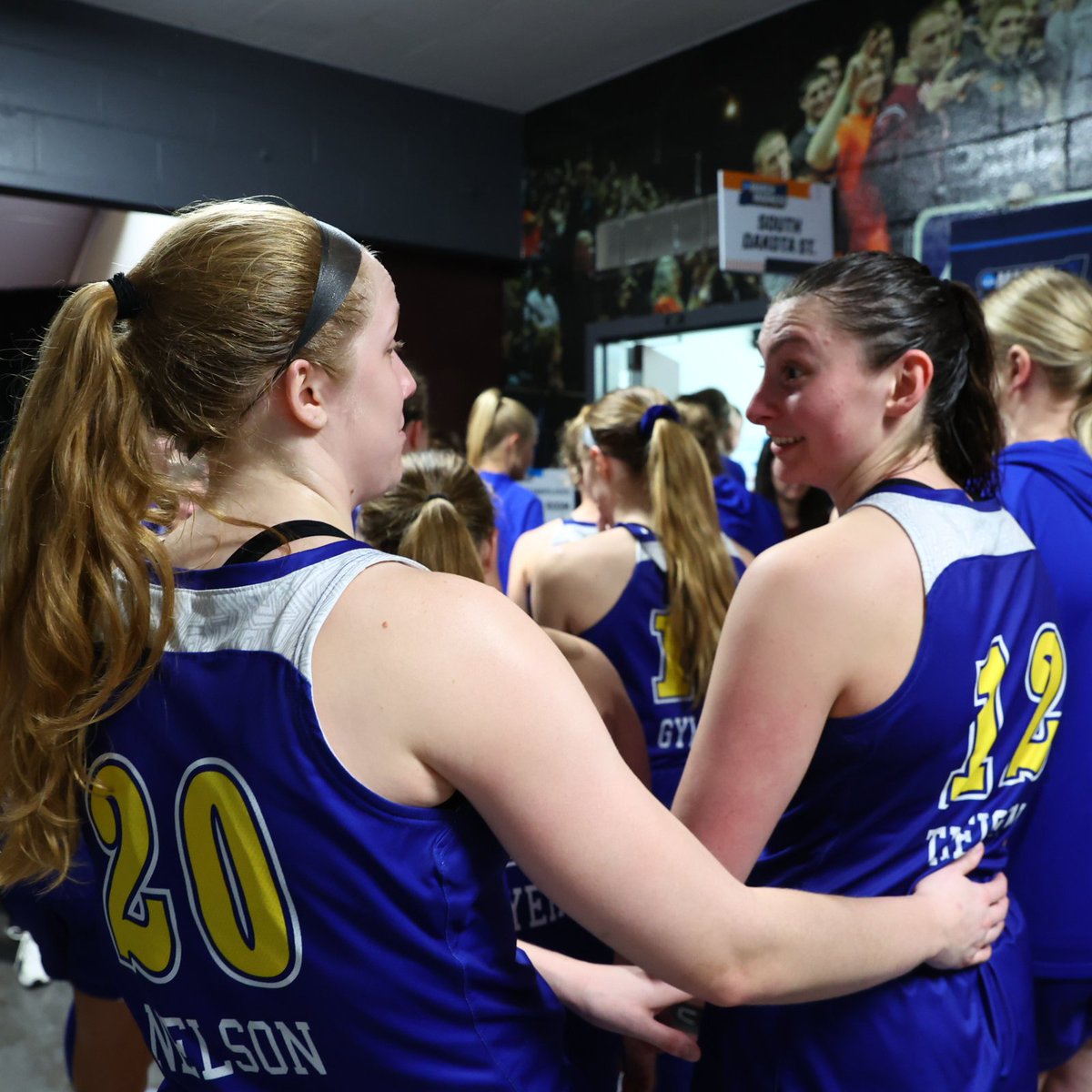 Kallie Theisen appreciation post 💪

10 rebounds
6 points
3 steals
2 blocks
1 assist

#MarchMadness x #GoJacks 🐰