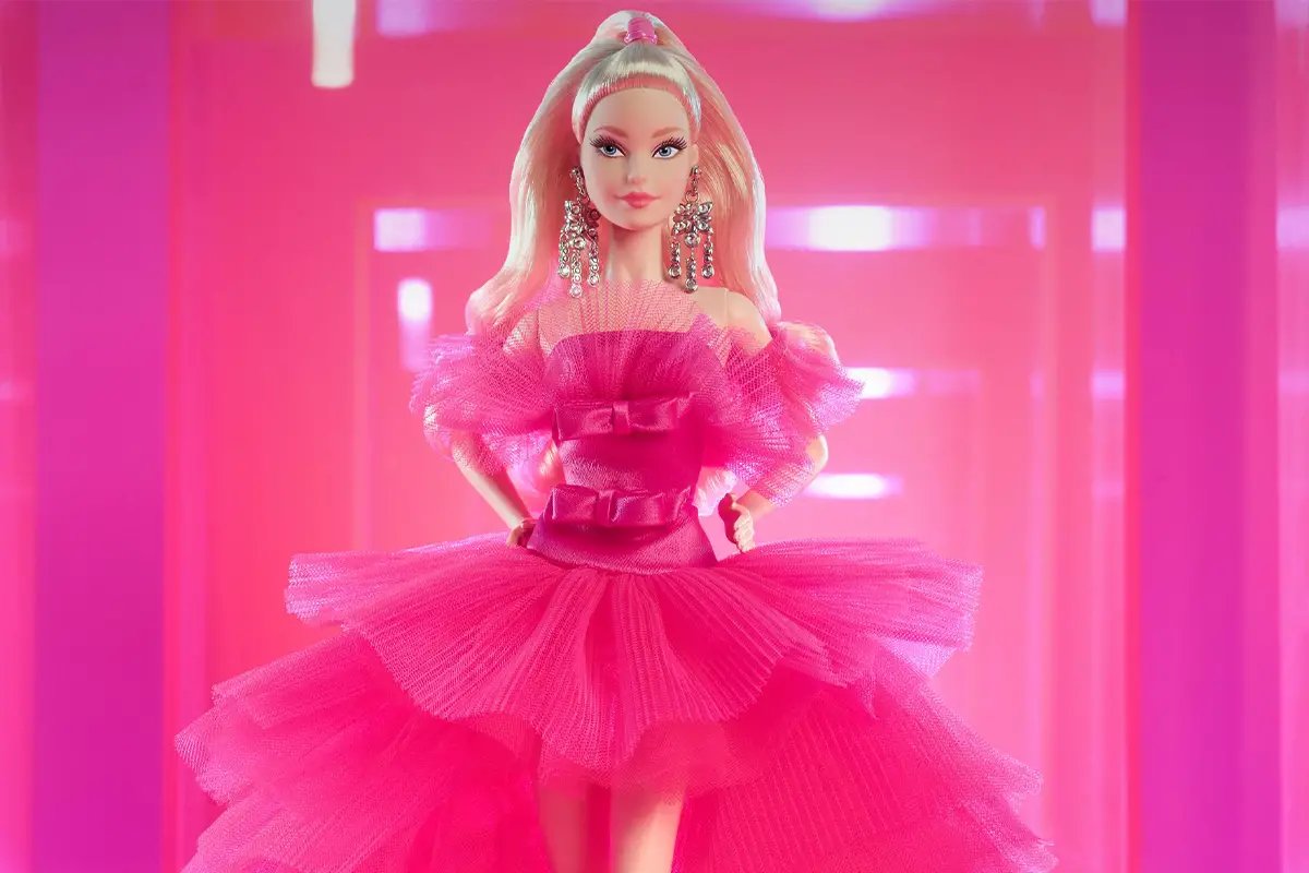 zazoomblog's tweet image. Barbie: la controversa storia della bambola più famosa al mondo - #Barbie: #controversa #storia #della zazoom.it/2023-03-18/bar…
