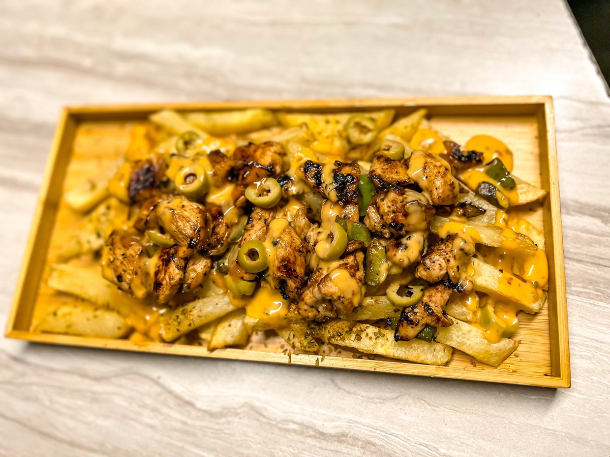 🍔🥩🍗🍕🍟🌮🥗🧁🍰🎂🍻🍹🍷 on Twitter "Best grills in town. Chicken loaded fries N60🥵🥵 stop by or get it