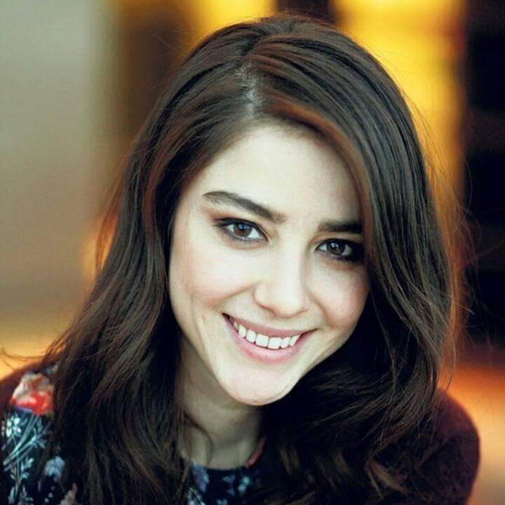 Good morning! We lose everything for people who wouldn't lose a second for us.
   - Natalia Paun -
A wonderful Saturday with many joys and achievements, for Özge and those who love and respect her.
#ÖzgeGürel